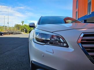 2016 Subaru Outback - Thumbnail