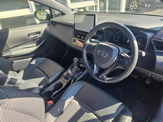 2022 Toyota Corolla - Thumbnail