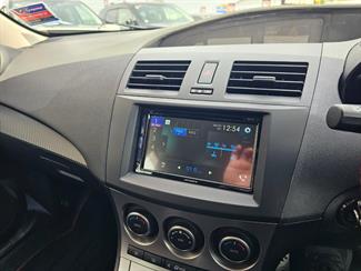 2011 Mazda Axela - Thumbnail