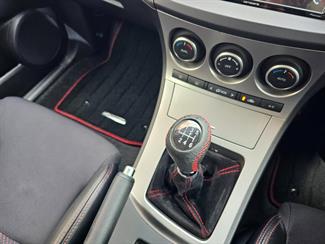 2011 Mazda Axela - Thumbnail