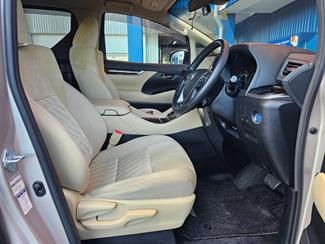 2020 Toyota Alphard - Thumbnail