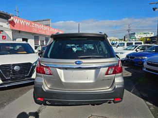 2016 Subaru Exiga - Thumbnail