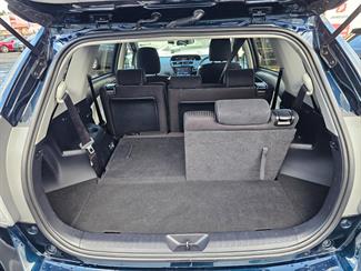 2018 Toyota Prius - Thumbnail
