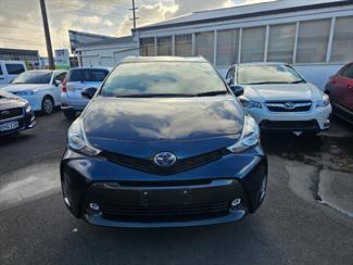 2018 Toyota Prius - Thumbnail