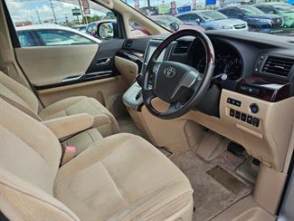 2014 Toyota Vellfire - Thumbnail