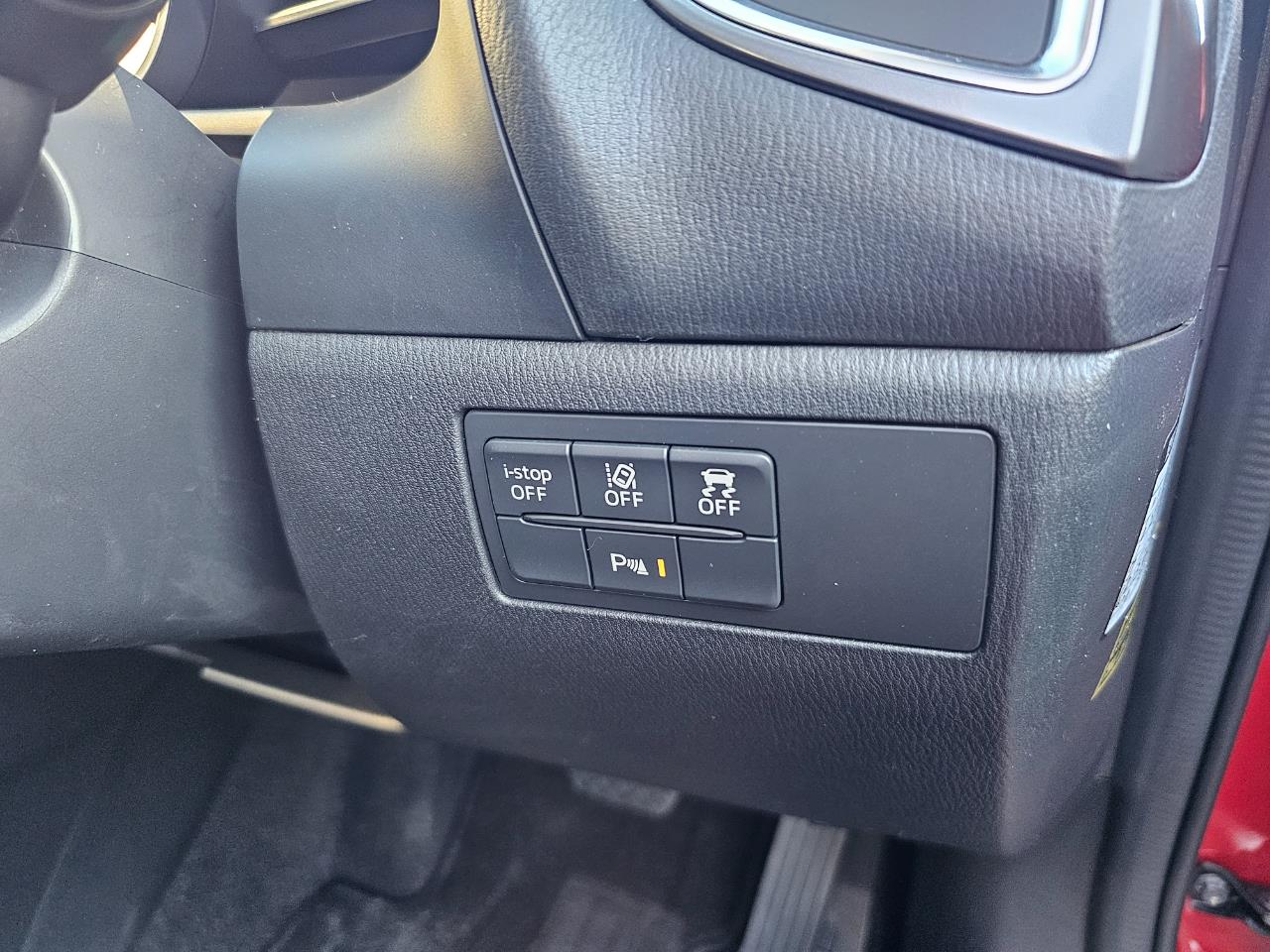 2016 Mazda Axela