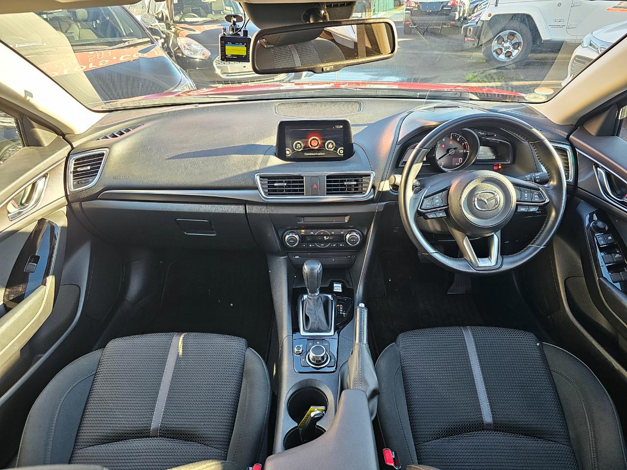 2016 Mazda Axela