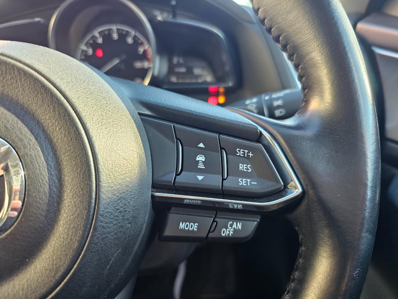 2016 Mazda Axela