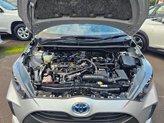 2021 Toyota YARIS - Thumbnail