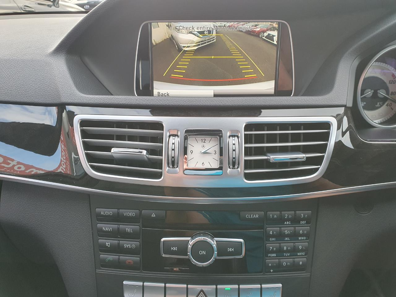 2015 Mercedes-Benz E 220