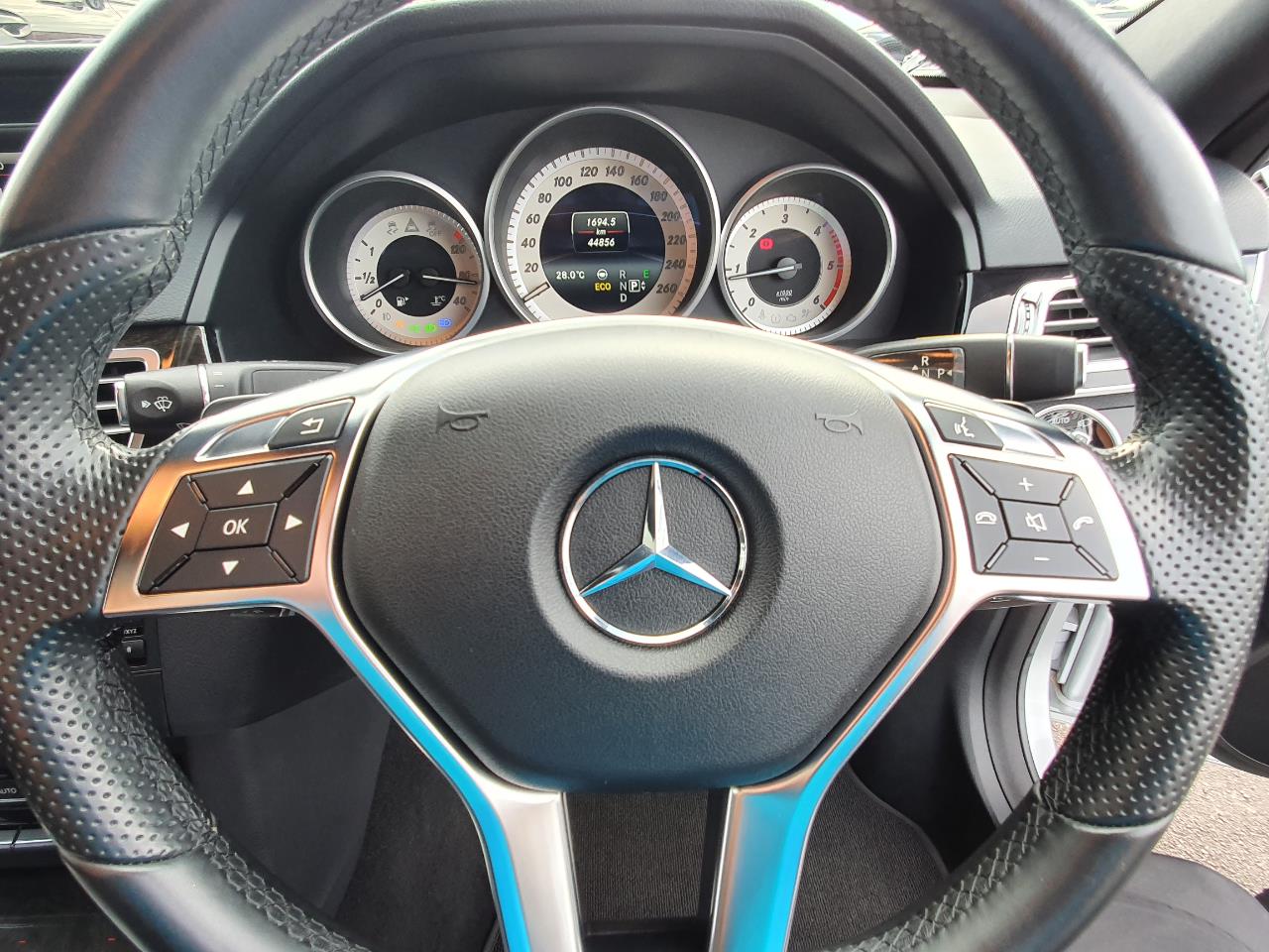 2015 Mercedes-Benz E 220