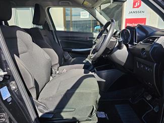 2019 Suzuki Swift - Thumbnail