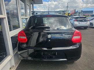 2019 Suzuki Swift - Thumbnail
