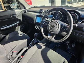 2019 Suzuki Swift - Thumbnail