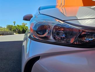 2015 Toyota Prius - Thumbnail