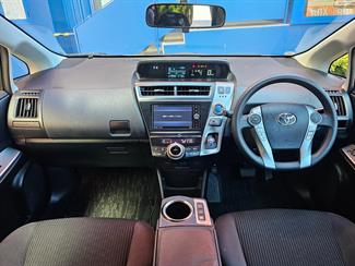 2015 Toyota Prius - Thumbnail