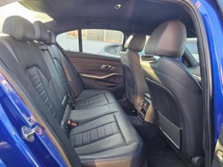 2020 BMW 320i - Thumbnail