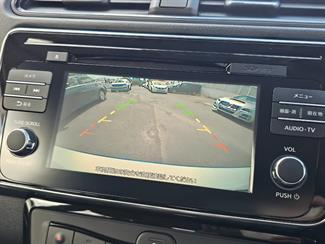 2018 Nissan Leaf - Thumbnail