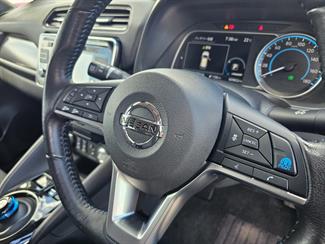 2018 Nissan Leaf - Thumbnail