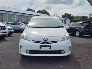 2013 Toyota Prius - Thumbnail