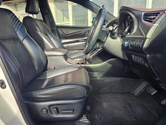 2020 Toyota Harrier - Thumbnail