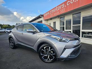 2017 Toyota C-HR - Thumbnail