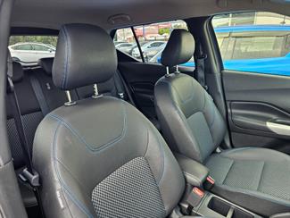2020 Nissan Kicks - Thumbnail