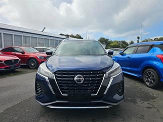 2020 Nissan Kicks - Thumbnail
