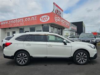 2017 Subaru Outback - Thumbnail