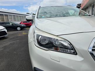 2017 Subaru Outback - Thumbnail