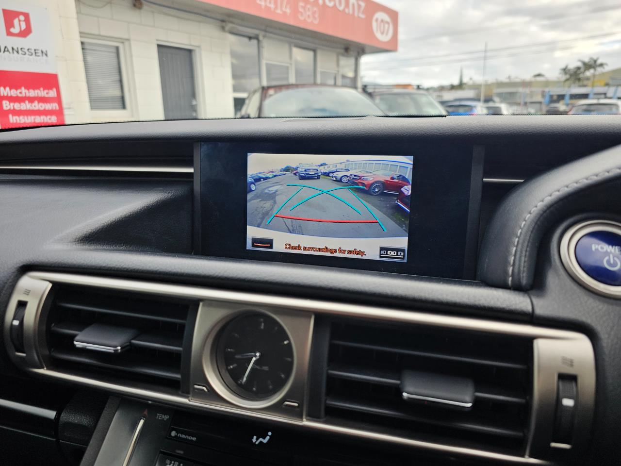 2014 Lexus IS 300h