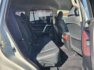 2015 Toyota Land Cruiser Prado - Thumbnail