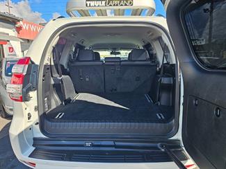 2015 Toyota Land Cruiser Prado - Thumbnail