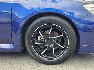 2015 Subaru Levorg - Thumbnail