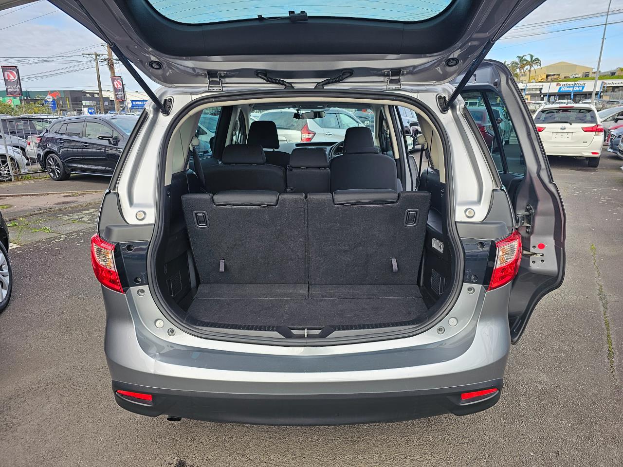 2017 Mazda Premacy