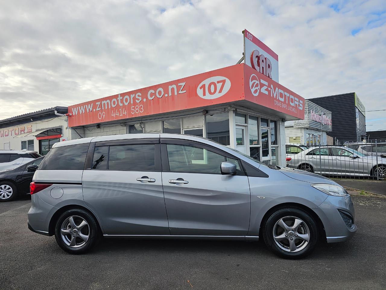 2017 Mazda Premacy