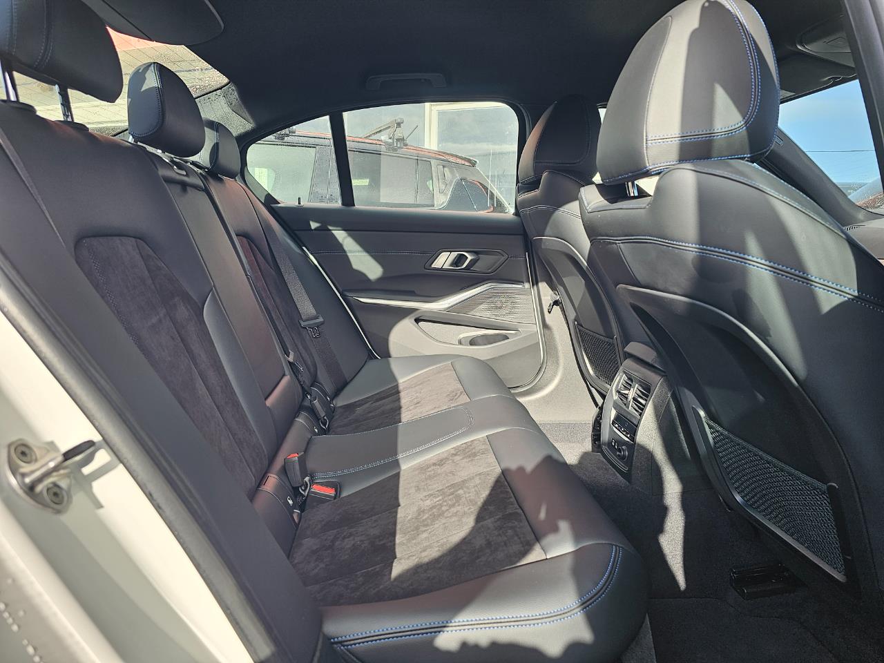 2020 BMW 320i