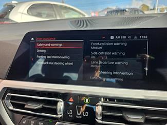 2020 BMW 320i - Thumbnail
