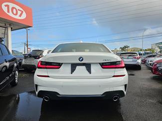2020 BMW 320i - Thumbnail
