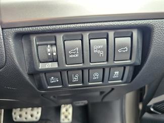 2016 Subaru Outback - Thumbnail