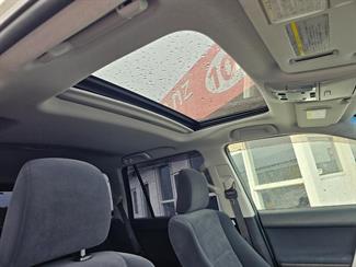 2015 Toyota Land Cruiser Prado - Thumbnail