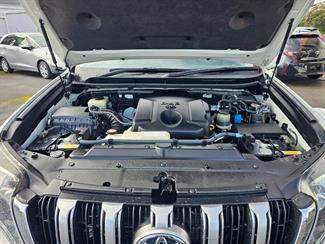 2015 Toyota Land Cruiser Prado - Thumbnail