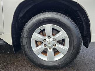 2015 Toyota Land Cruiser Prado - Thumbnail