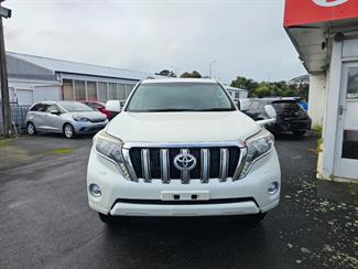2015 Toyota Land Cruiser Prado - Thumbnail