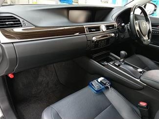 2015 Lexus GS 300h - Thumbnail